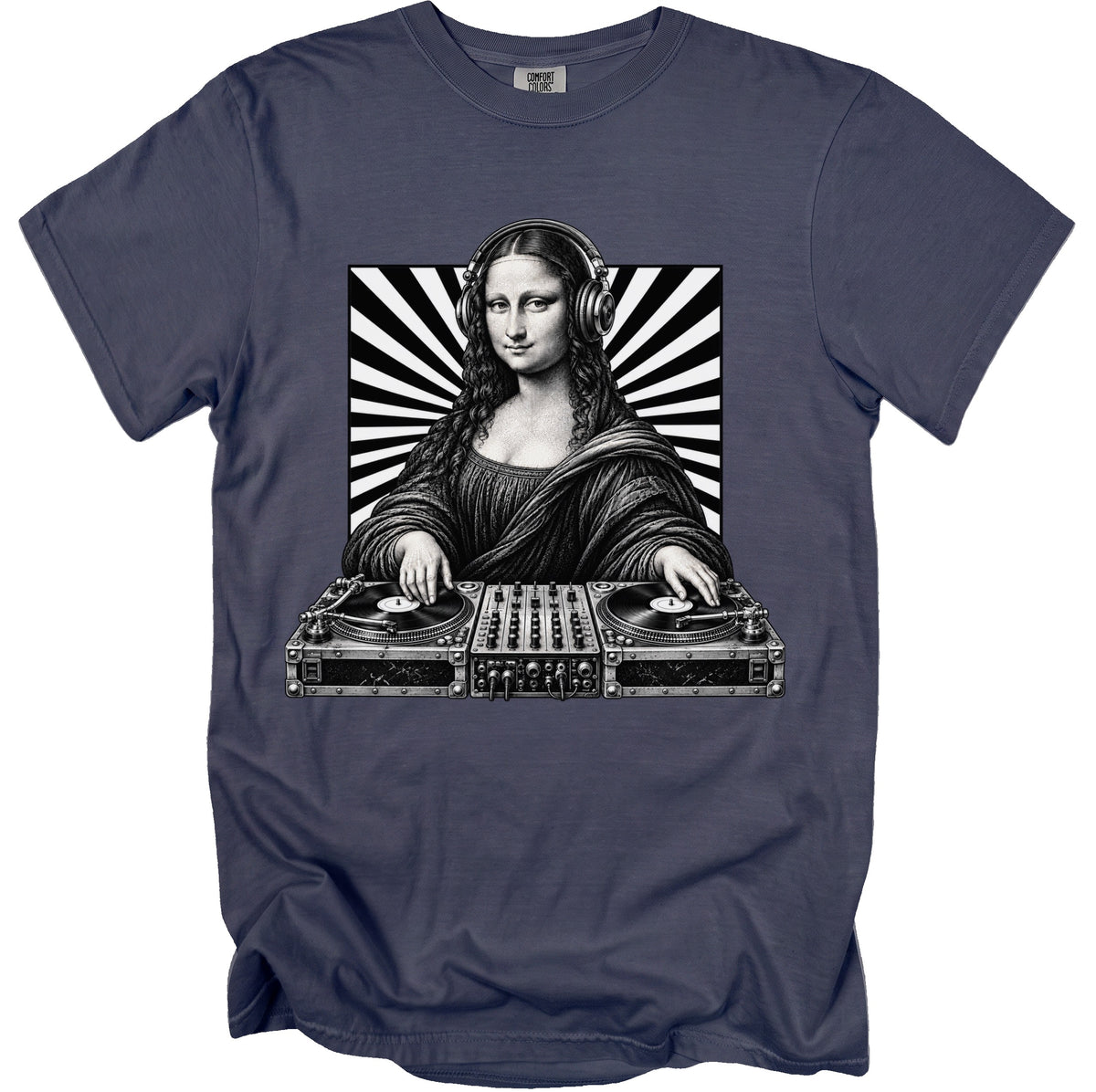 Mona Lisa with headphones and DJ turntables on a dark blue t-shirt.