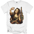 Mona Lisa taking a selfie with Eiffel Tower and peace sign.